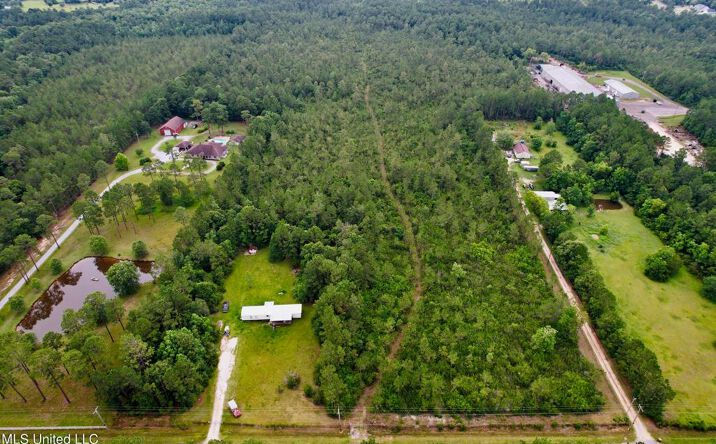 Pictures of Land, Multifamily property located at 20431 Robinson Road, Gulfport, MS 39503 for sales - image #1