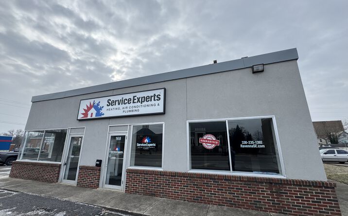 Pictures of Office, Retail property located at 168 E Main St, Ravenna, OH 44266 for sales - image #1