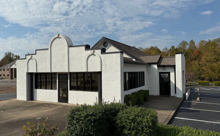 Pictures of Mixed Use, Office, Retail property located at 2007 W Everly Brothers Blvd, Powderly, KY 42367 for sales - image #1