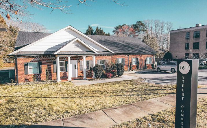 Pictures of Office, Retail property located at 2820 16th St NE, Hickory, NC 28601 for sales - image #1