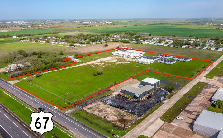 Pictures of Land property located at 1101 US-67, Alvarado, TX 76009 for sales - image #1
