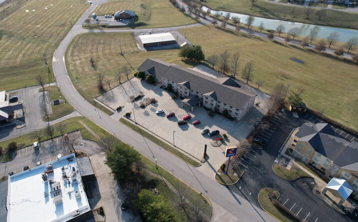 Pictures of Hospitality property located at 115 Stone Trace Dr, Mount Sterling, KY 40303 for sales - image #1