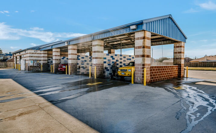 Pictures of Retail, Special Purpose property located at 6821 Everhart Rd, Corpus Christi, TX 78413 for sales - image #1