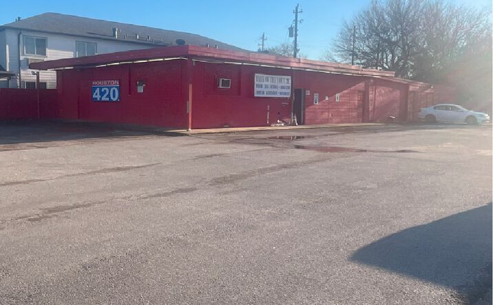 Pictures of Land, Retail property located at 8226 Gulf Fwy, Houston, TX 77017 for sales - image #1