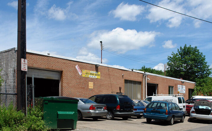 Pictures of Industrial, Retail property located at 4618 - 4620 Ingraham St, Hyattsville, MD 20781 for sales - image #1