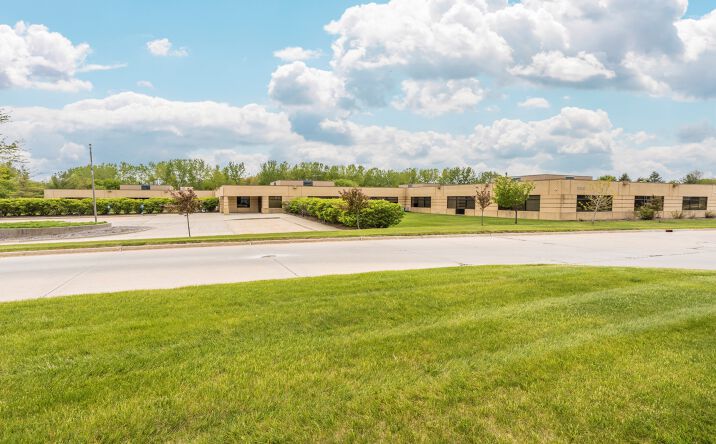 Pictures of Office property located at 13300 Hickman Rd, Clive, IA 50325 for sales - image #1