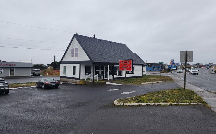 Pictures of Retail, Office property located at 1112 SW Coast Highway, Newport, OR 97365 for sales - image #1