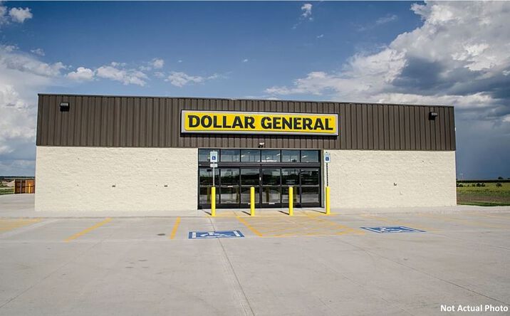 Pictures of Retail property located at 23421 TX-36, Damon, TX 77430 for sales - image #1