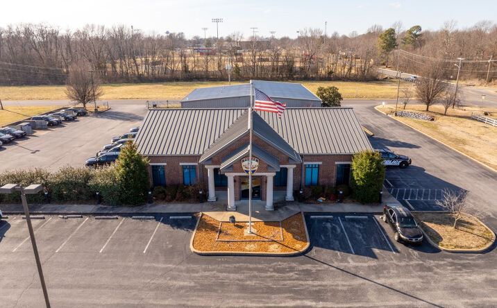 Pictures of Mixed Use, Office property located at 900 S Commonwealth Dr, Mayfield, KY 42066 for sales - image #1