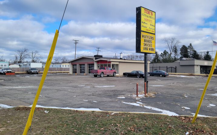 Pictures of Land, Retail property located at 22412 Middlebelt Rd, Farmington Hills, MI 48336 for sales - image #1
