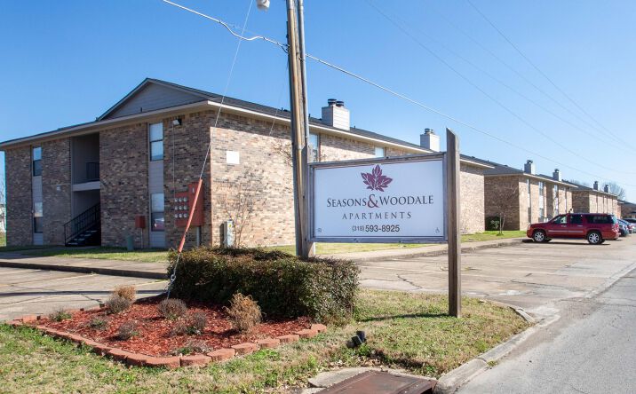 Pictures of Multifamily property located at 323 Woodale Dr, Monroe, LA 71203 for sales - image #1