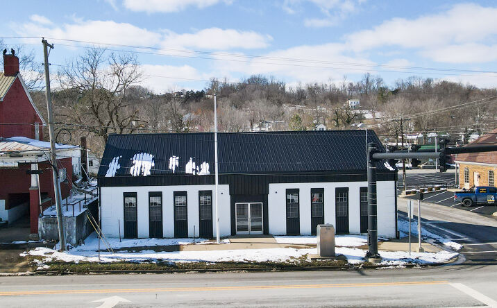 Pictures of Mixed Use property located at 201 S Main St, Greensburg, KY 42743 for sales - image #1