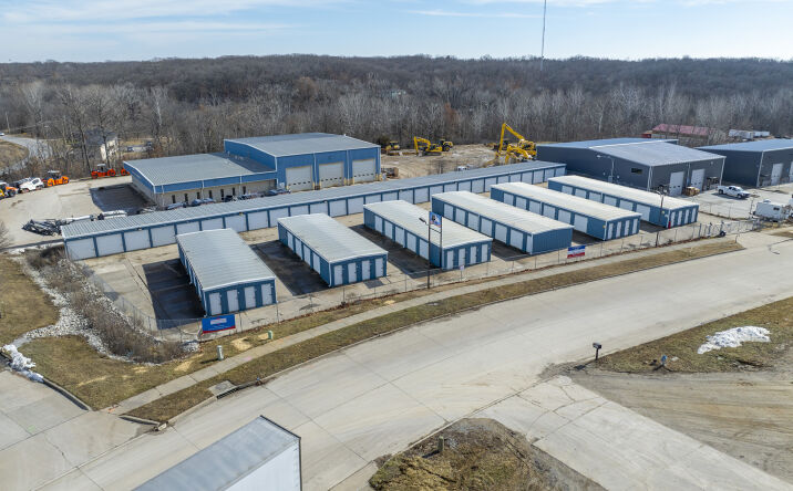 Pictures of Self Storage property located at 6500 W Henderson Rd, Columbia, MO 65202, 800 Hillsdale Rd, Columbia, MO 65201 for sales - image #1