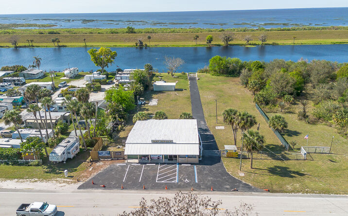 Pictures of Mixed Use, Retail property located at 11486 US-441, Okeechobee, FL 34974 for sales - image #1