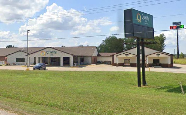 Pictures of Hospitality property located at 2200 S Court St, Grayville, IL 62844 for sales - image #1