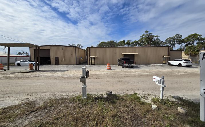 Pictures of Industrial property located at 8535 Rees St, Port Richey, FL 34668 for sales - image #1