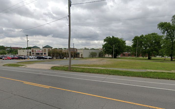 Pictures of Retail property located at 1811 Main St, Little Rock, AR 72206 for sales - image #1