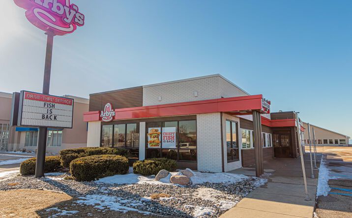 Pictures of Retail property located at 1415 42nd St S, Fargo, ND 58103 for sales - image #1