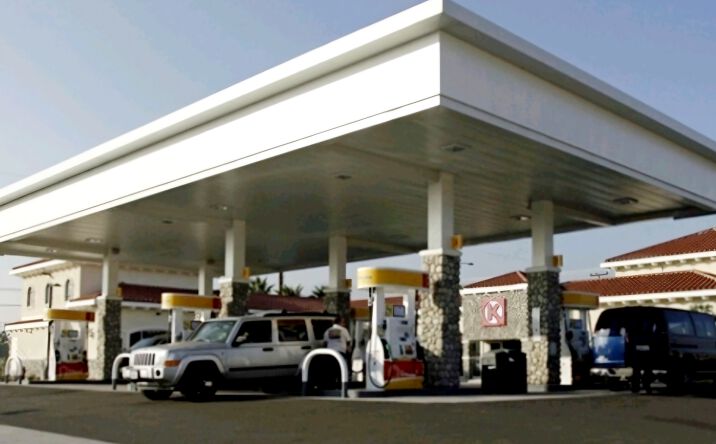 Pictures of Retail property located at 17725 Foothill Blvd, Fontana, CA 92335 for sales - image #1