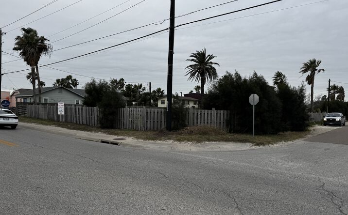 Pictures of Land property located at 419 N Alister St, Port Aransas, TX 78373 for sales - image #1
