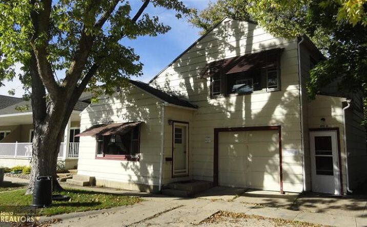 image of property at 410 N SHORE DR Clear Lake IA 50428-1378
