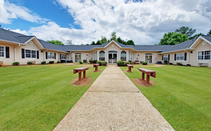 Pictures of Senior Living property located at 125 GA-138, Riverdale, GA 30274 for sales - image #1