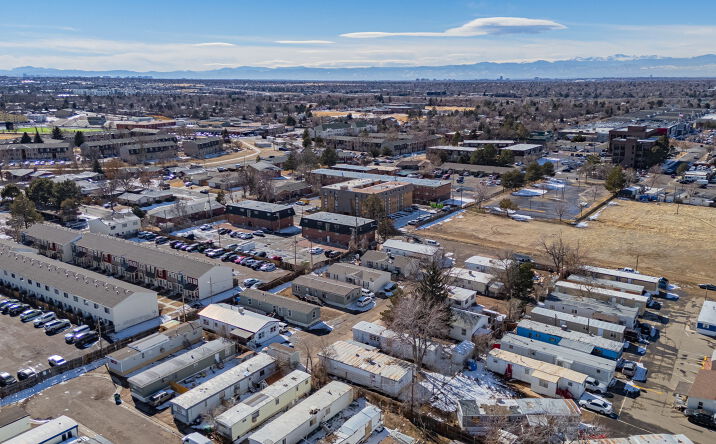 Pictures of Mobile Home Park property located at 1434 Idalia Ct, Aurora, CO 80011 for sales - image #1
