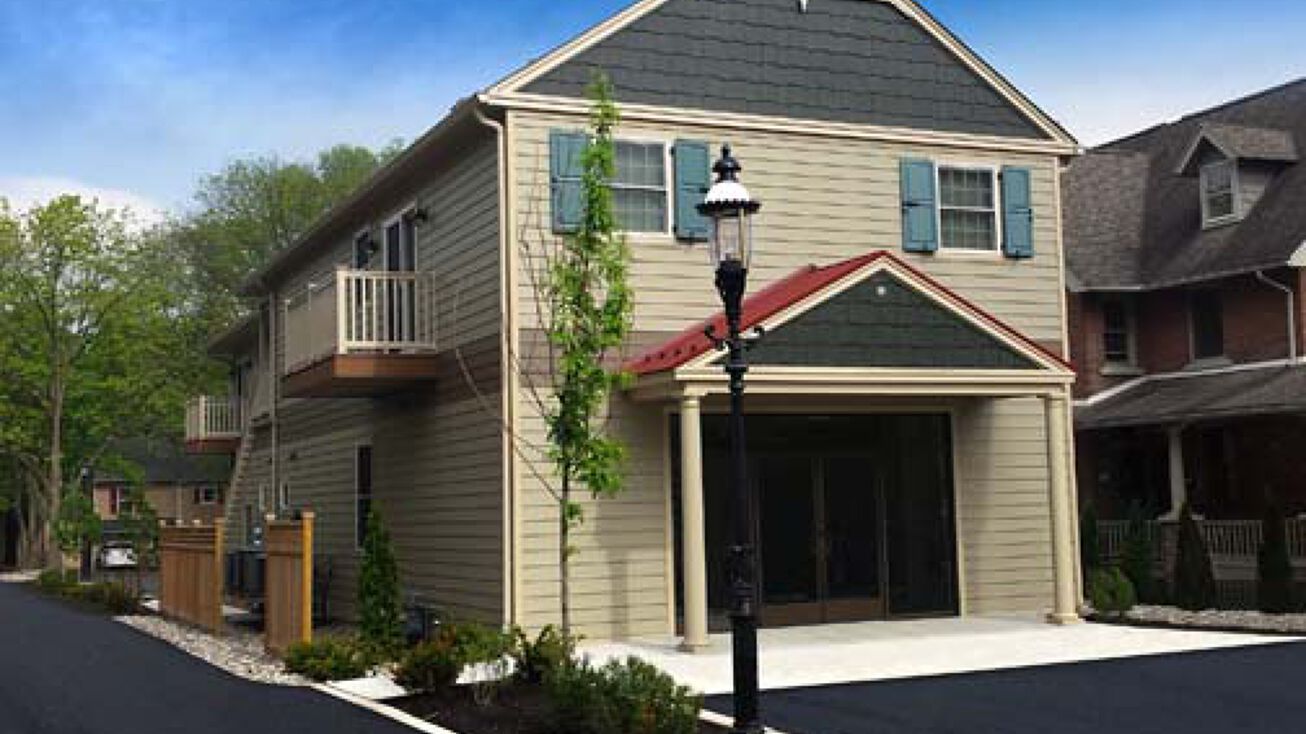 Pictures of Mixed Use, Office, Retail property located at 325 S Main St, Doylestown, PA 18901 for sales - image #1