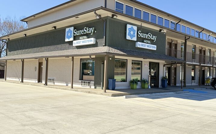 Pictures of Hospitality property located at 200 The Mall Way, Jasper, AL 35504 for sales - image #1