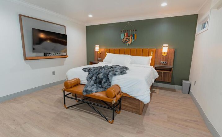 Pictures of Hospitality property located at 1107 N Broadway, Santa Maria, CA 93454 for sales - image #1