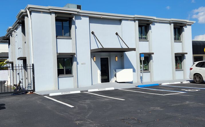 Pictures of Office property located at 4409 W El Prado Blvd, Tampa, FL 33629 for sales - image #1