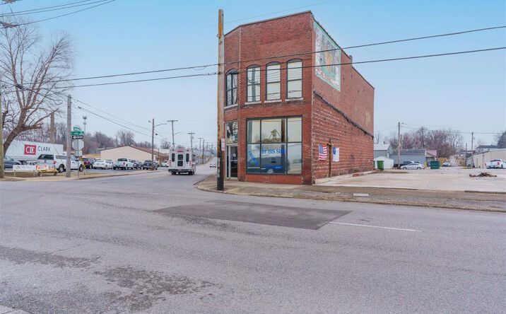 Pictures of Mixed Use property located at 1118 E 4th St, Owensboro, KY 42303 for sales - image #1