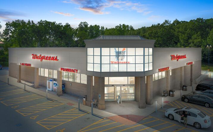 Pictures of Retail property located at 8800 W 95th St, Hickory Hills, IL 60457 for sales - image #1
