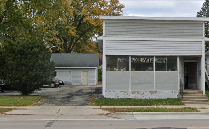 Pictures of Retail property located at 900 Dousman St, Green Bay, WI 54303 for sales - image #1