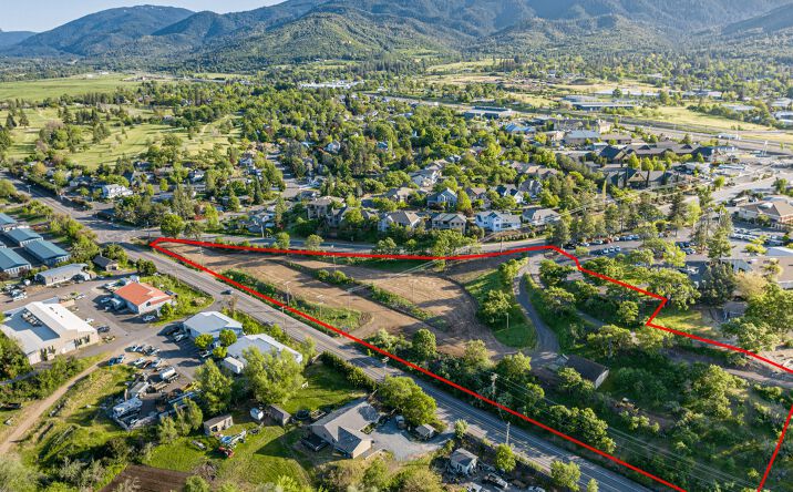Pictures of Land property located at 30 Knoll Crest Dr, Ashland, OR 97520 for sales - image #1