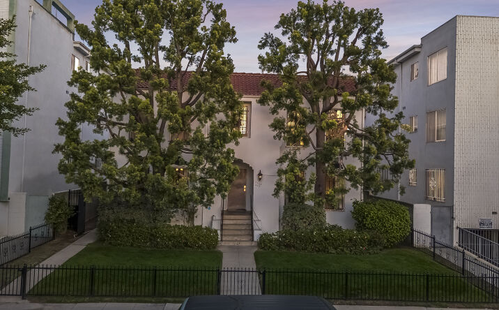 Pictures of Multifamily property located at 448 Hayworth Ave, Los Angeles, CA 90048 for sales - image #1