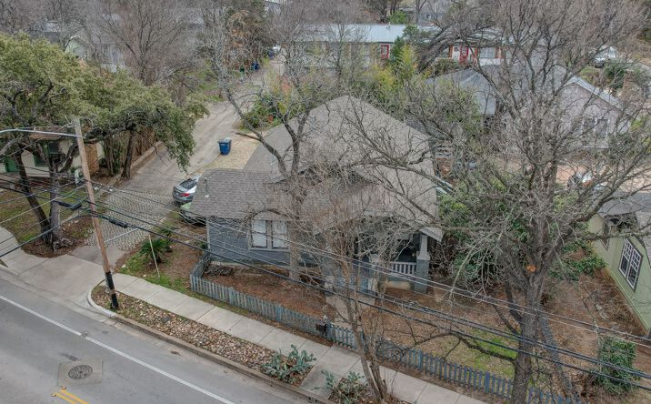 Pictures of Office property located at 909 W 29th St, Austin, TX 78705 for sales - image #1