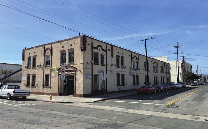 Pictures of Multifamily property located at 543 Broad Ave, Wilmington, CA 90744 for sales - image #1