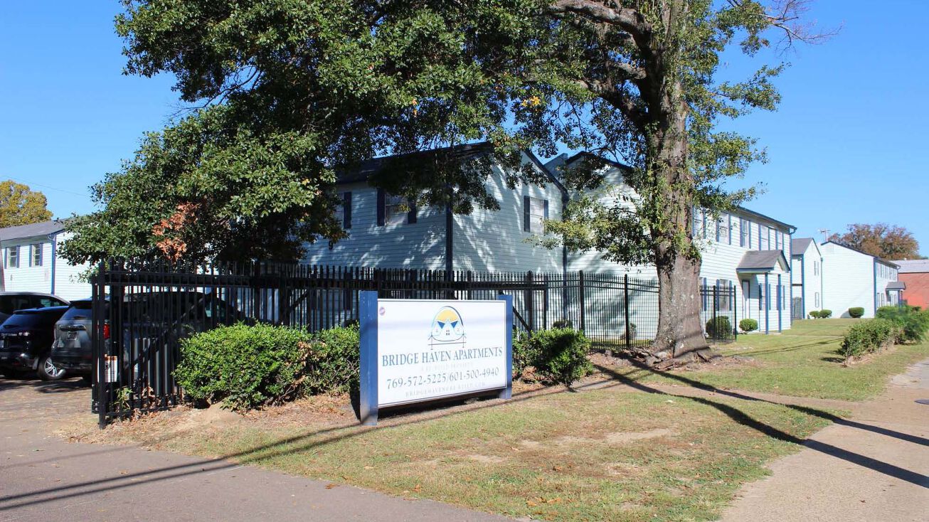 Pictures of Multifamily property located at 1225 Bailey Ave, Jackson, MS 39203 for sales - image #1