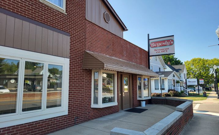 Pictures of Retail property located at 531-533 N Main St, North Canton, OH 44720 for sales - image #1