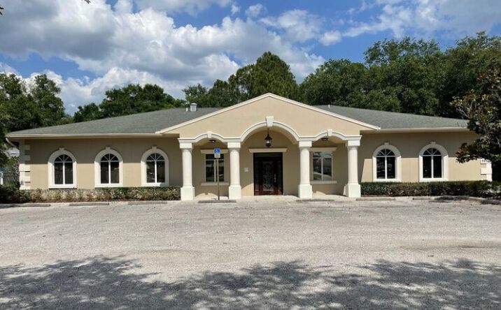 Pictures of Office, Mixed Use property located at 8407 Pinehurst Dr, Tampa, FL 33615 for sales - image #1