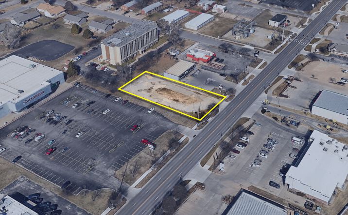 Pictures of Land property located at 233 N Main St, Haysville, KS 67060 for sales - image #1