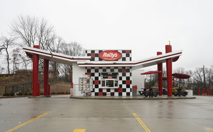Pictures of Retail property located at 1134 N Sprigg S, Cape Girardeau, MO 63701 for sales - image #1