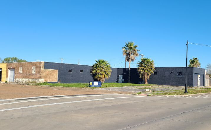 Pictures of Hospitality, Mixed Use, Retail property located at 201 6th St N, Texas City, TX 77590 for sales - image #1