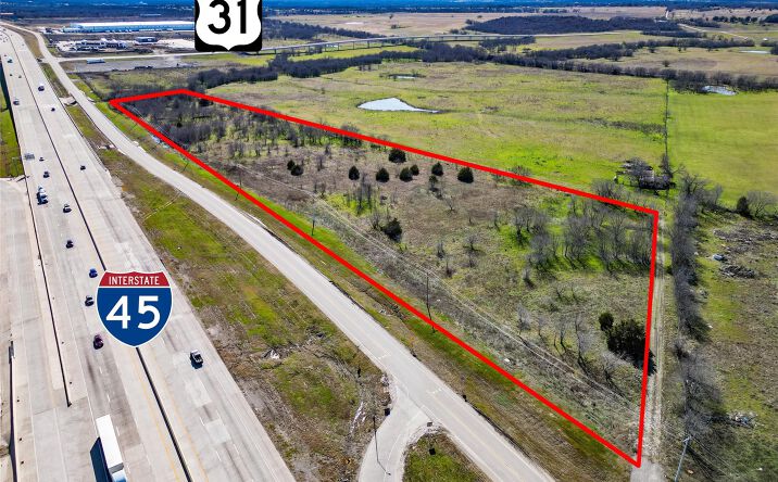 Pictures of Land property located at TBD 11.54 Acres I-45 Frontage Road, Corsicana, TX 75109 for sales - image #1