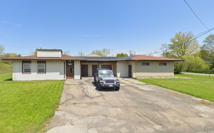 Pictures of Industrial property located at 3857 Eagle Dr, Sanborn, NY 14132 for sales - image #1