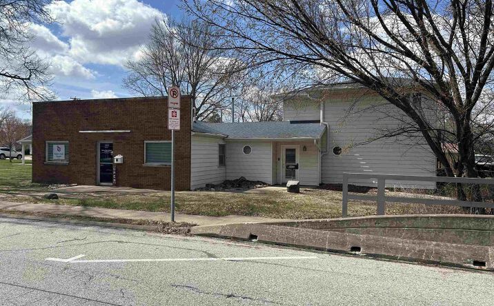Pictures of Retail, Office property located at 2332 EASTERN Avenue, Davenport, IA 52803 for sales - image #1
