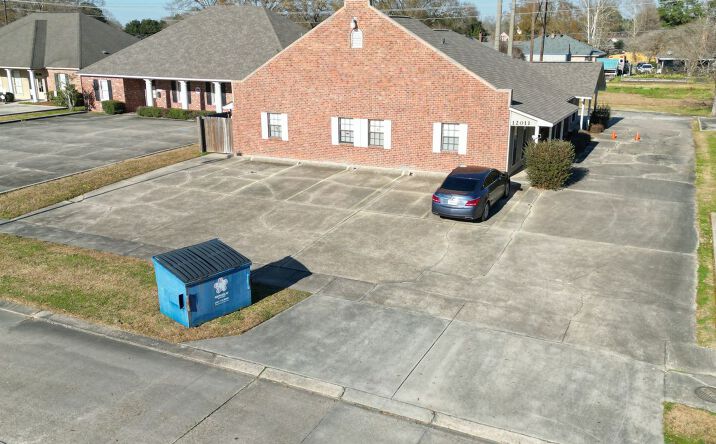 Pictures of Office, Mixed Use property located at 12011 Bricksome Ave, Baton Rouge, LA 70816 for sales - image #1