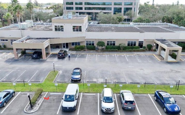 Pictures of Office property located at 12731 New Brittany Blvd, Fort Myers, FL 33907 for sales - image #1