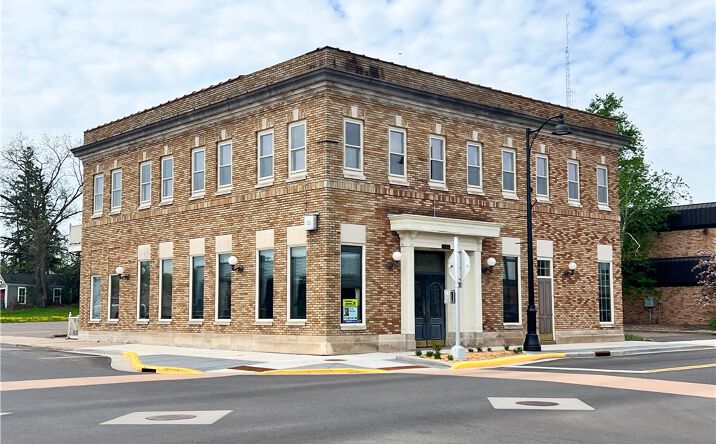 Pictures of Mixed Use, Office, Retail property located at 436 E La Salle Ave, Barron, WI 54812 for sales - image #1